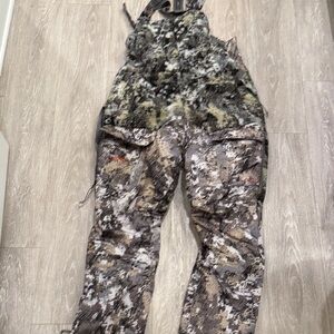 Sitka Women's Outdoor Camouflage Bibs